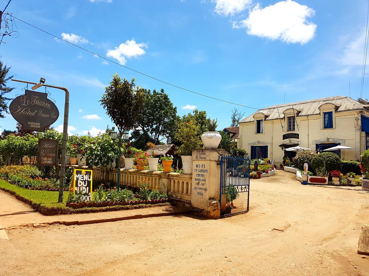 Hotel Le Trianon อันต์ซิราเบ ภายนอก รูปภาพ