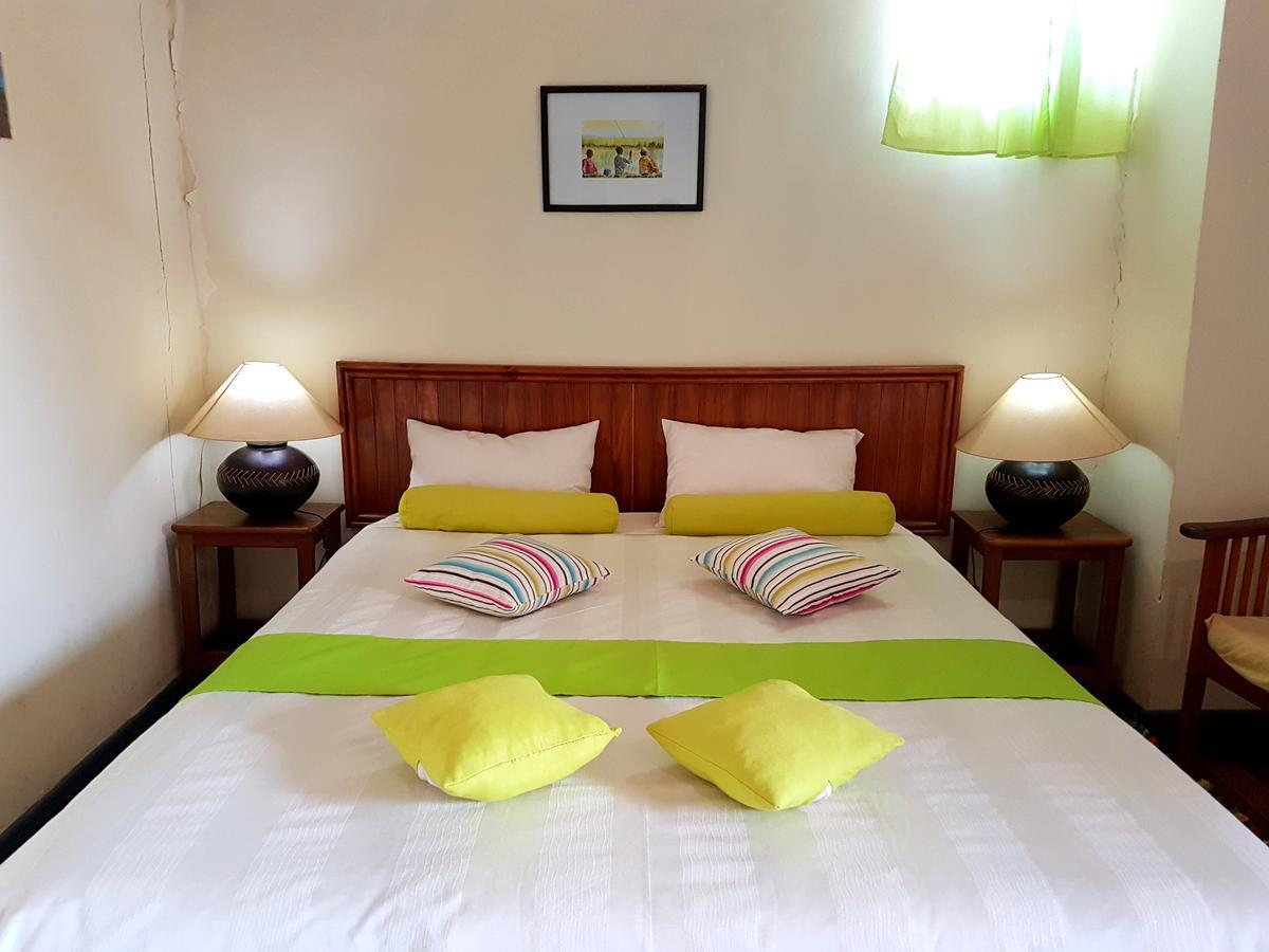 Hotel Le Trianon อันต์ซิราเบ ภายนอก รูปภาพ
