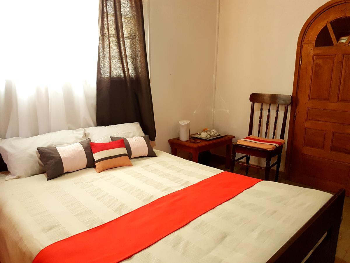 Hotel Le Trianon อันต์ซิราเบ ภายนอก รูปภาพ