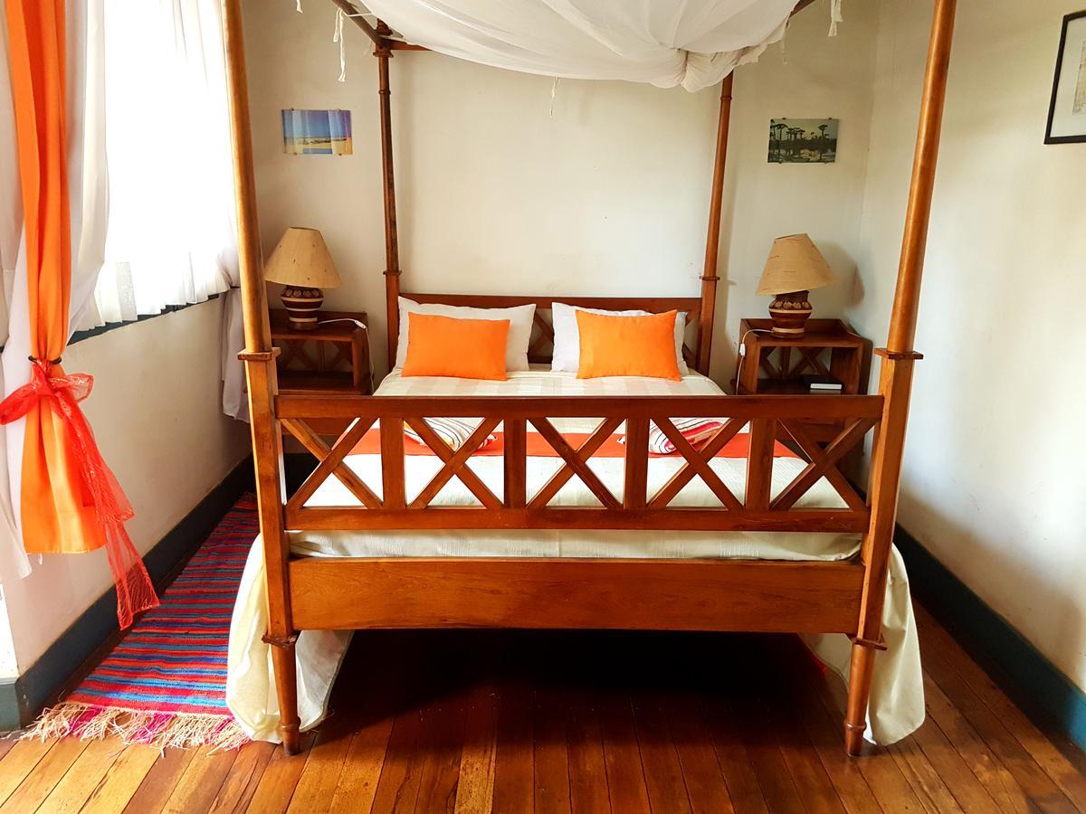 Hotel Le Trianon อันต์ซิราเบ ภายนอก รูปภาพ