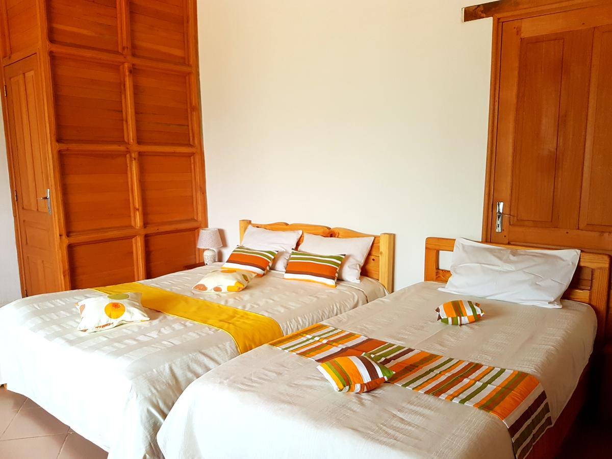 Hotel Le Trianon อันต์ซิราเบ ภายนอก รูปภาพ